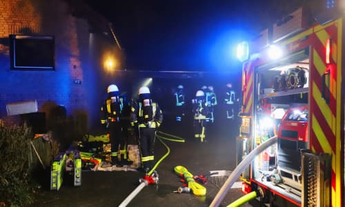 Kellerbrand in Adenbüttel: Großeinsatz mit 54 Kräften verhindert Katastrophe