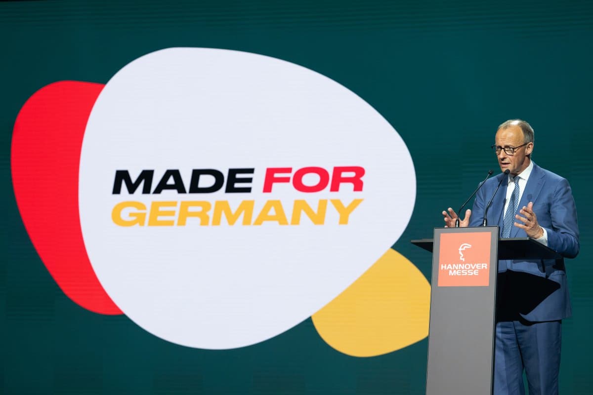 Hannover Messe: Bundeskanzler Merz fordert Lockerung der KI-Regulierung