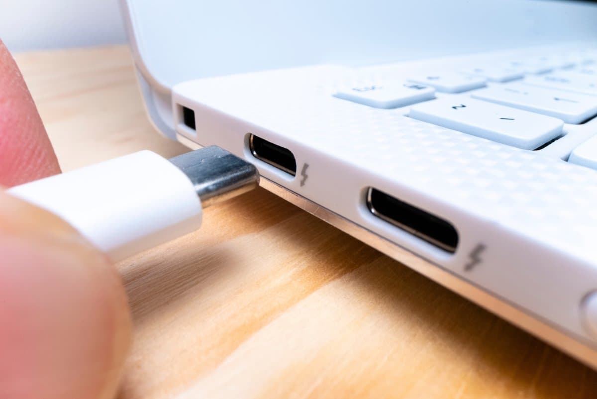 Schluss mit dem Kabel-Chaos: USB-C wird ab 2026 Pflicht für Notebooks