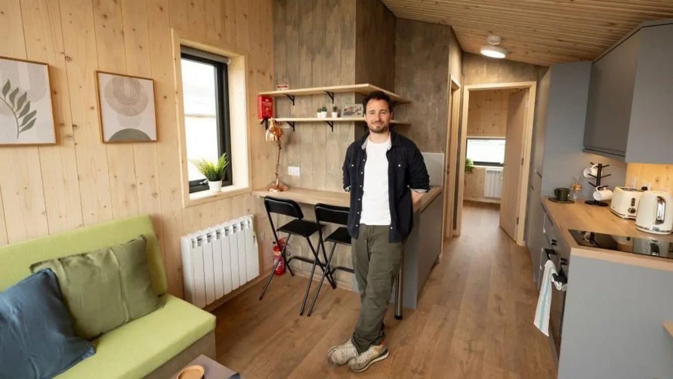 Wohnen statt Obdachlosigkeit: Ein innovatives Dorf-Modell als Vorbild für soziale Integration